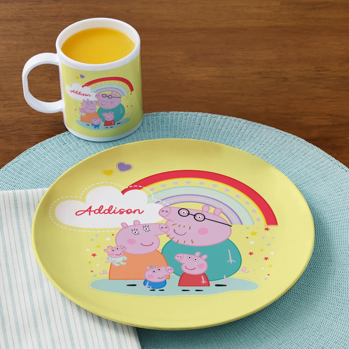 Peppa Pig Family Fun Tableware